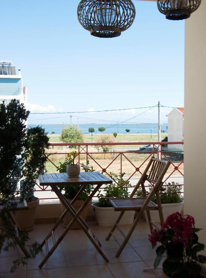 Sealake View Missolonghi Bagian luar foto